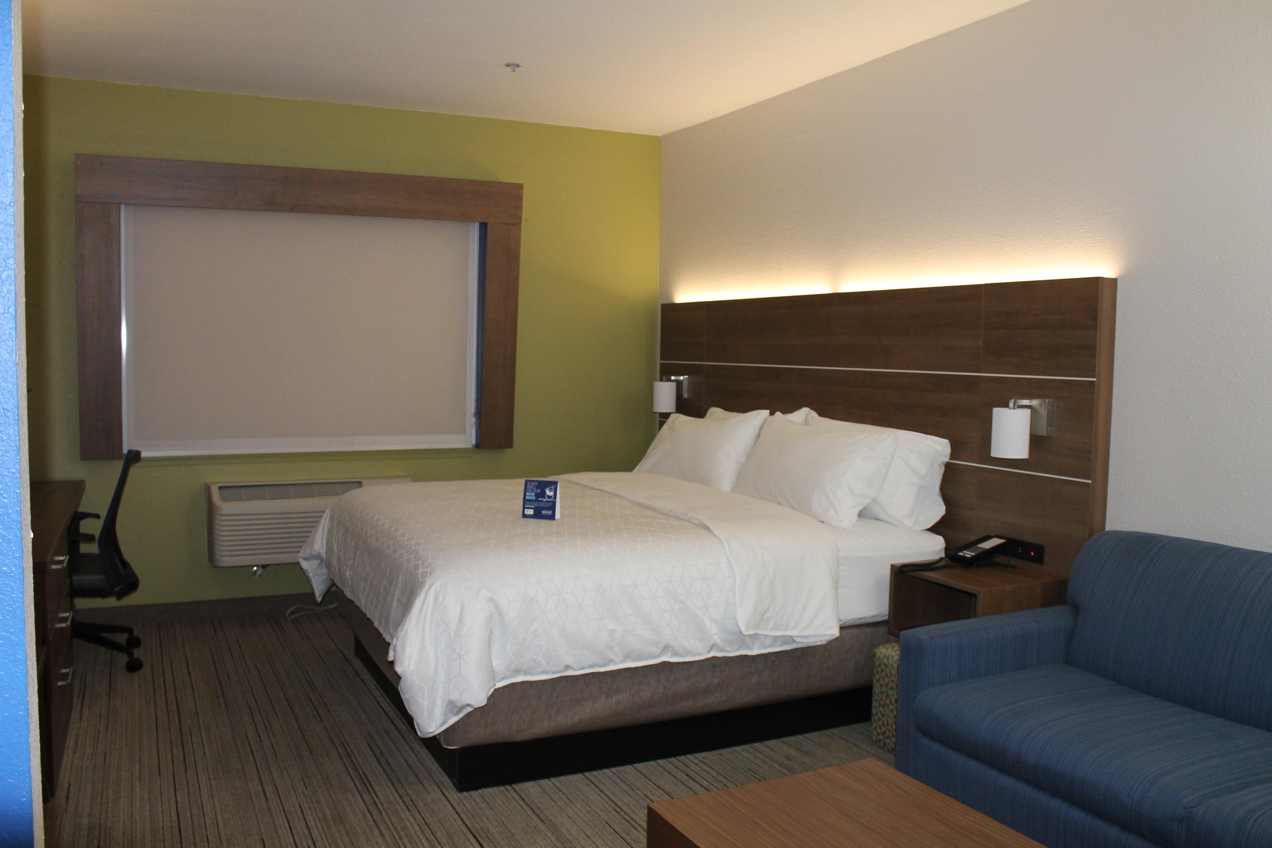 Holiday Inn Express & Suites - Tulare By Ihg Luaran gambar