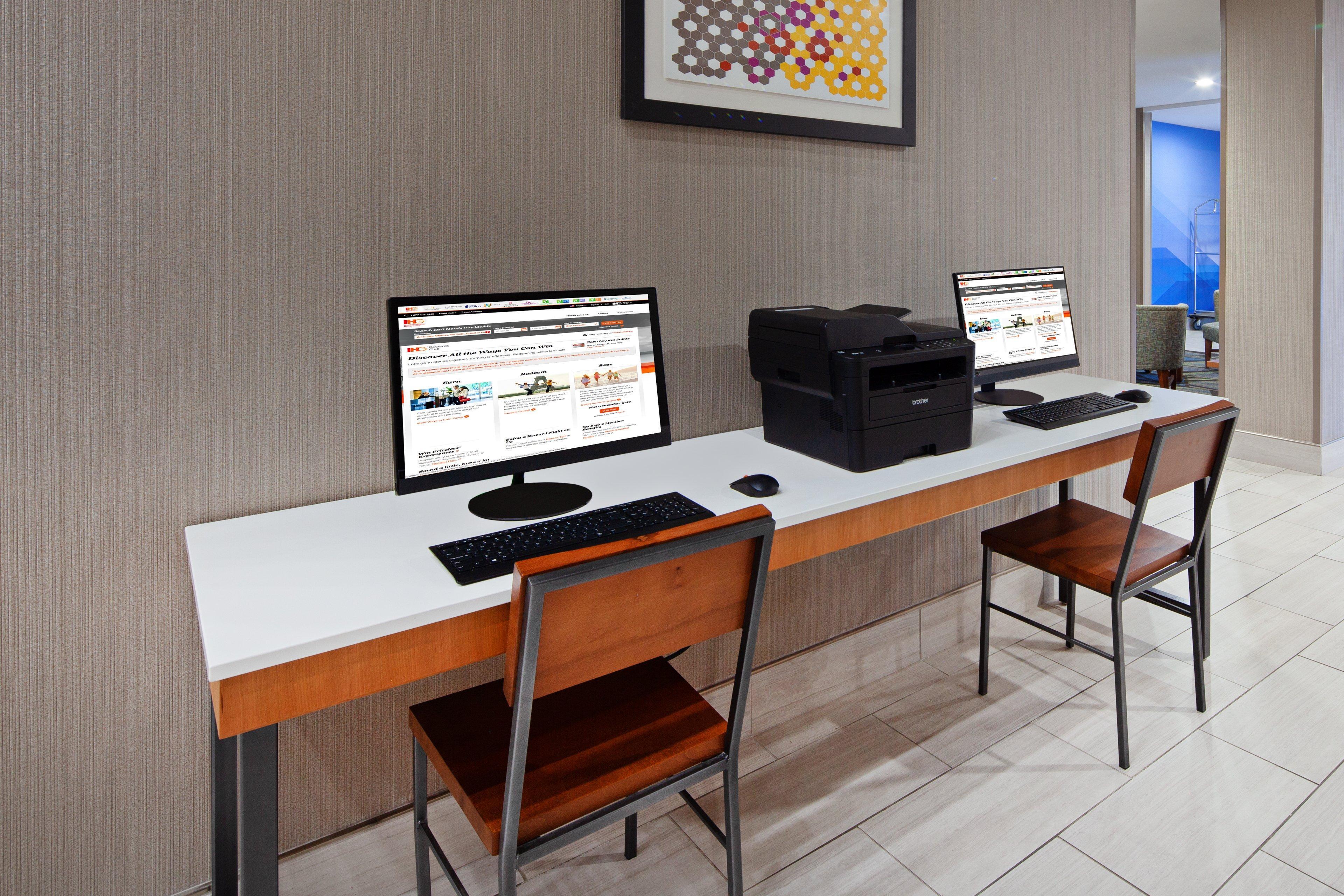 Holiday Inn Express & Suites - Tulare By Ihg Luaran gambar