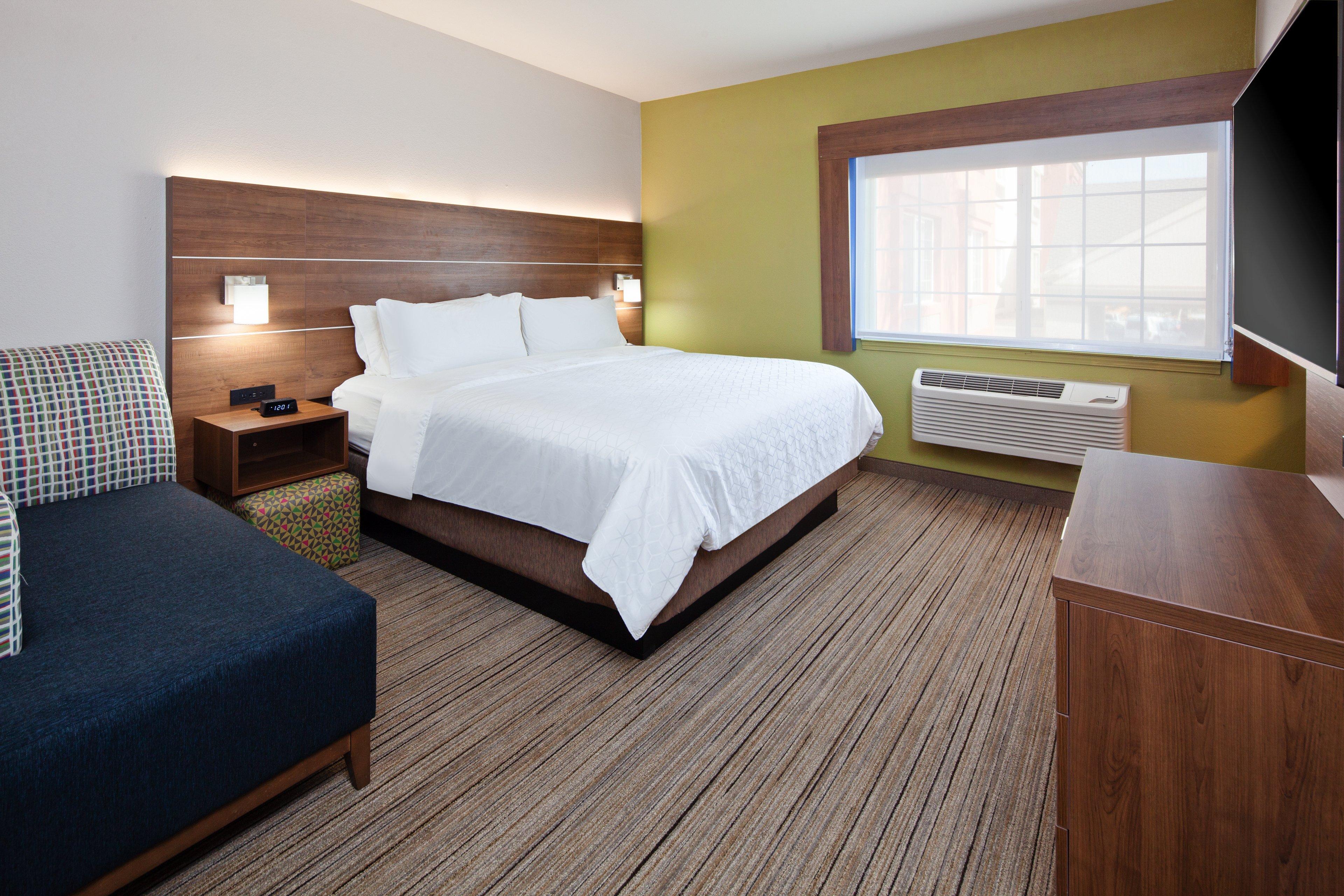 Holiday Inn Express & Suites - Tulare By Ihg Luaran gambar